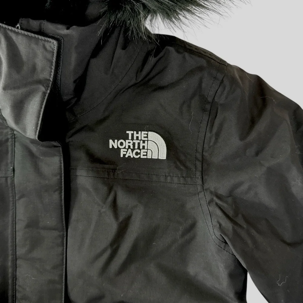 The North Face Girls Small 7/8 Arctic Parka Black Faux Fur Hood Winter Coat NWT - Picture 13 of 13